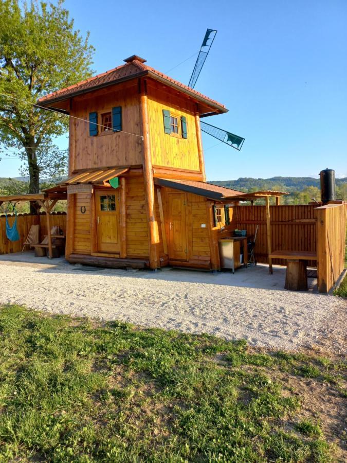 Villa Unique Wooden Holiday House In Nature Lukovica pri Domžalah Exterior foto