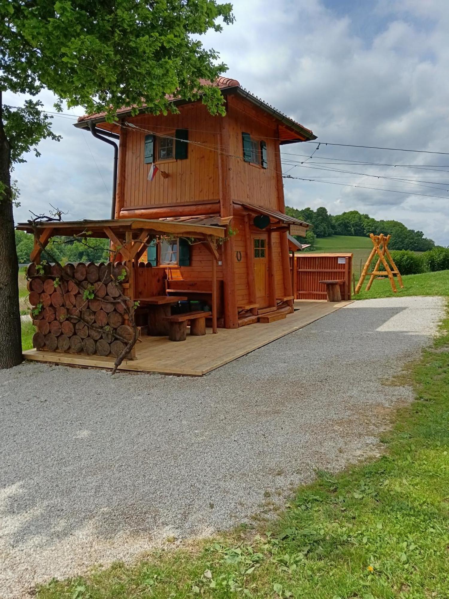 Villa Unique Wooden Holiday House In Nature Lukovica pri Domžalah Exterior foto